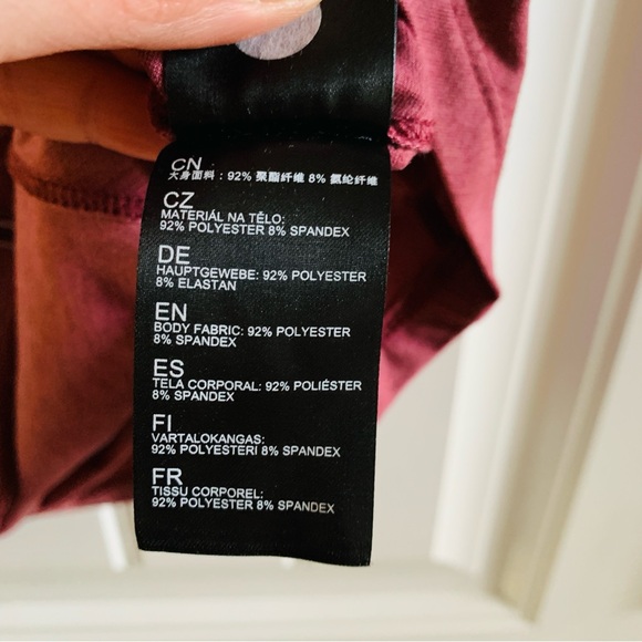 Kuhl Womens Short Sleeve V Neck Heather Mauve Embroidered Neck Tshirt | XL - Picture 8 of 10